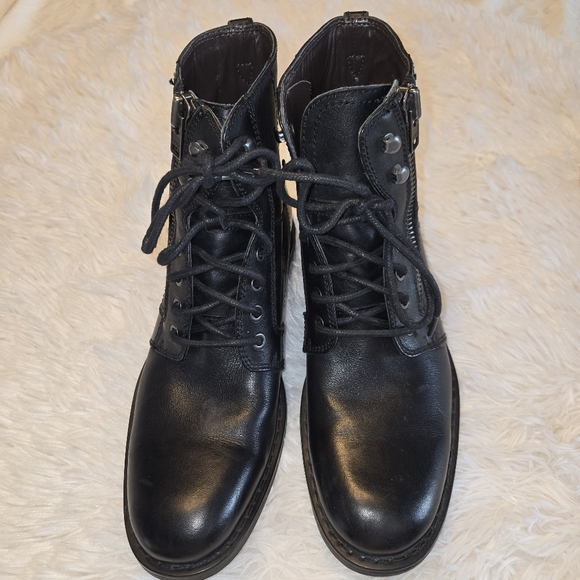 Saks Fifth Avenue Mens FORD Boot